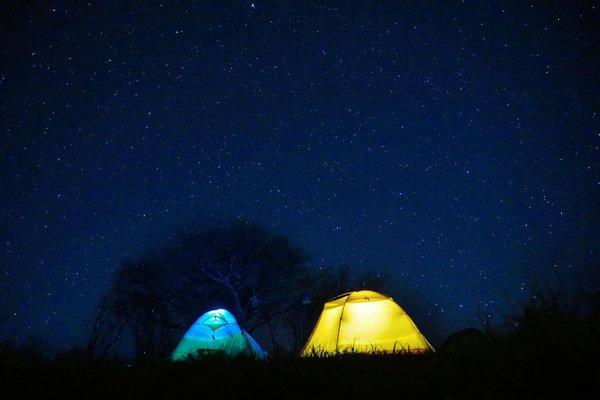 Camping à Lot : quels les avantages et inconvénients ?