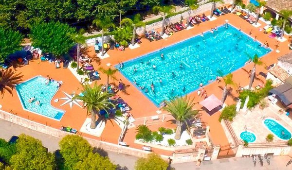 Explorer les meilleurs campings de Roquebrune sur Argens pour les enfants