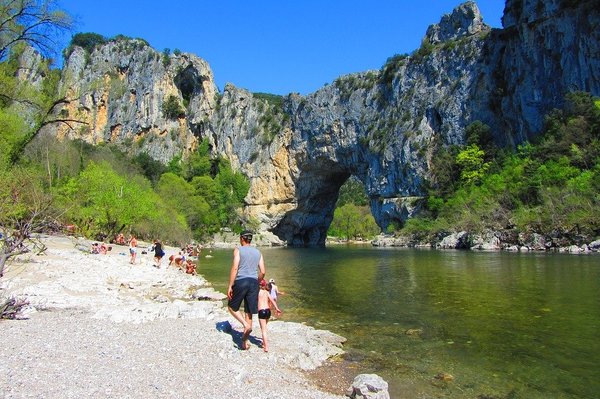 Où passer des vacances inoubliables en Ardeche Sud ?